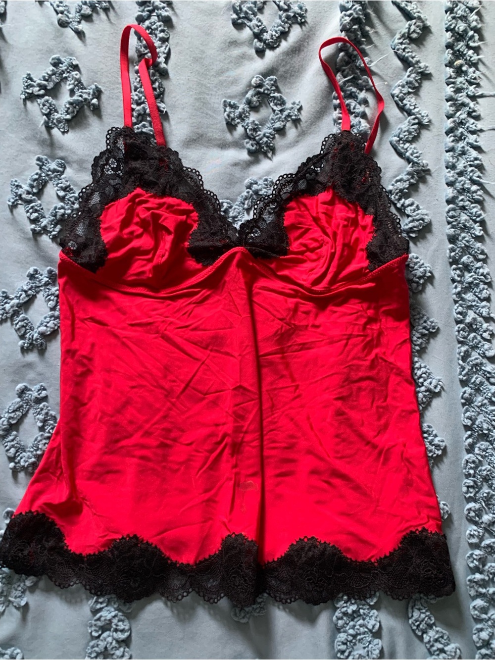 Vintage Y2K Jezebel Red Camisole with Black Lace Accents and Spaghetti Straps